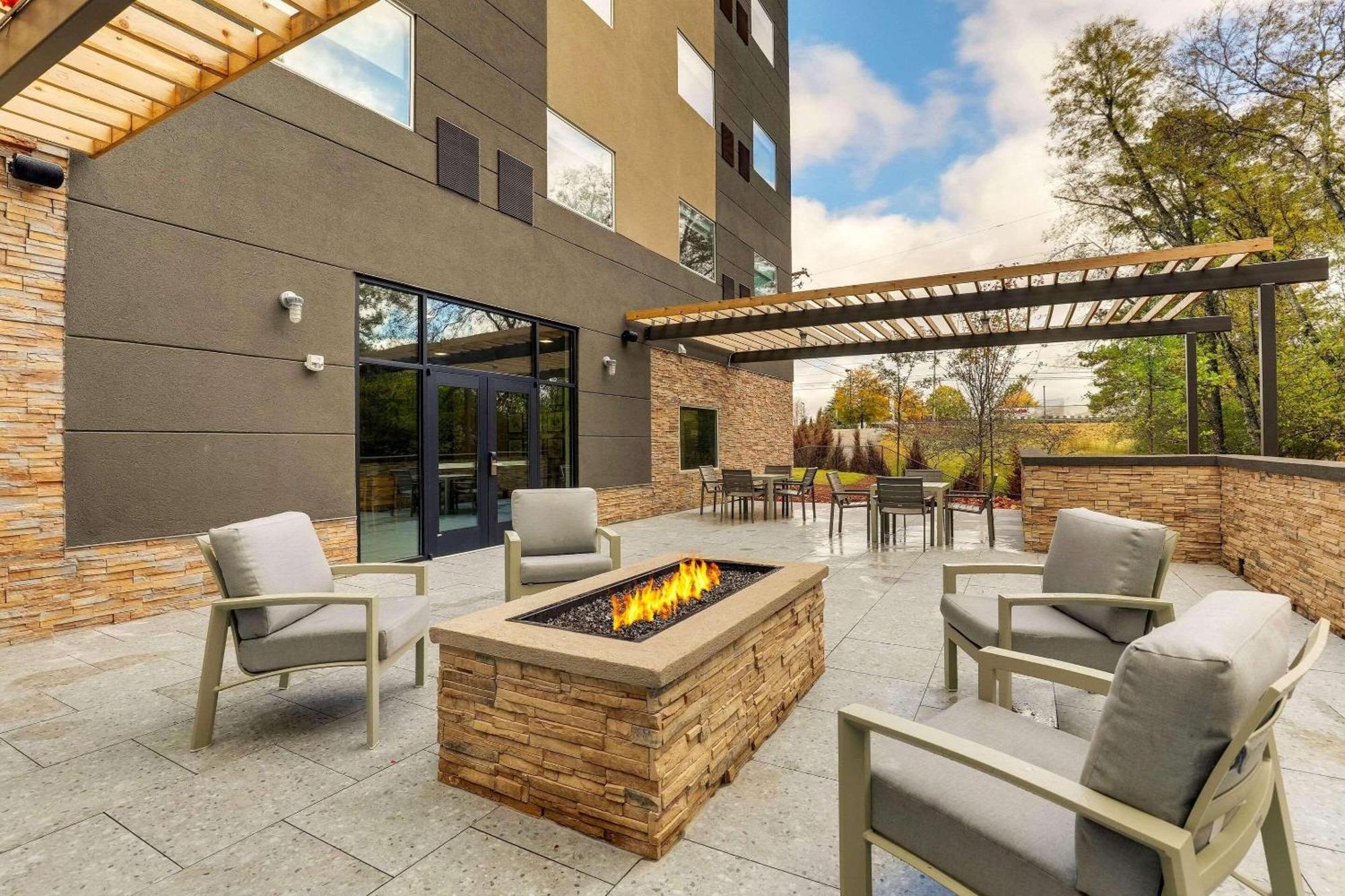 Country Inn & Suites By Radisson, Cumming Near Northside Hospital Forsyth Kültér fotó